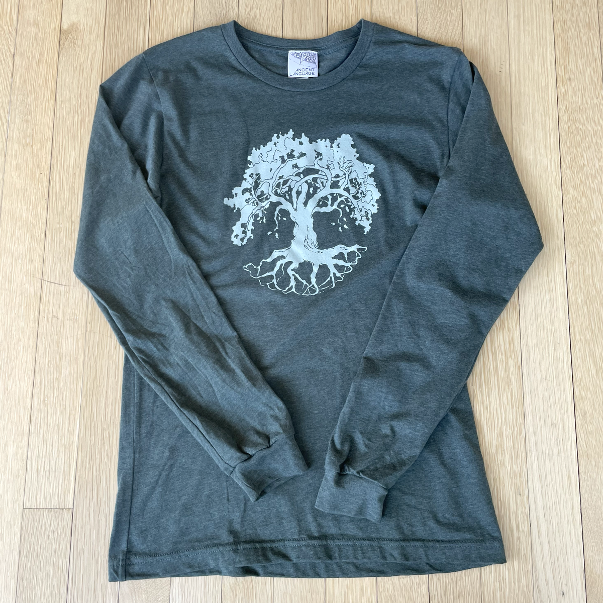 Kripalu Tree Old School Uni Long Sleeve Tee