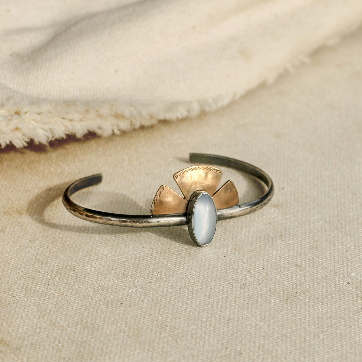 Solis Cuff